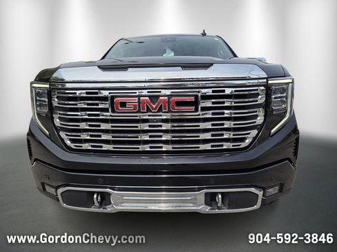 Certified 2023 GMC Sierra 1500 Denali w/ Denali Reserve Package AWD/4WD image 9