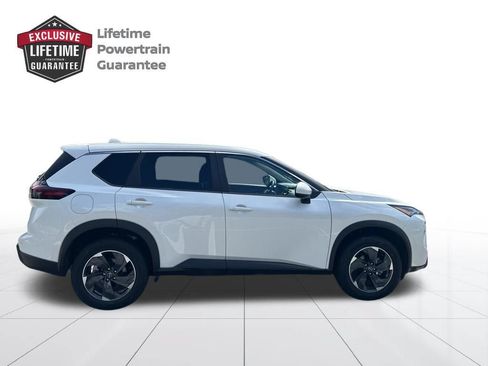 Certified 2025 Nissan Rogue SV AWD/4WD image 6