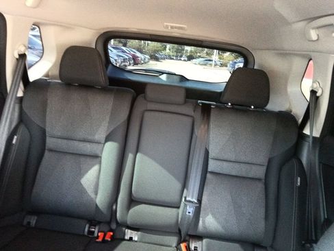 Used 2024 Nissan Rogue SV FWD image 19