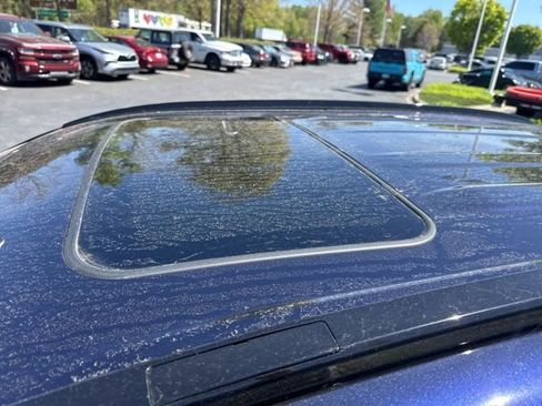 Used 2023 Toyota RAV4 XLE w/ Convenience Package image 11