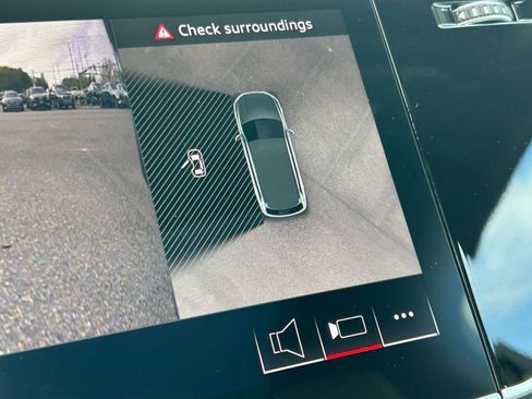 New 2026 Audi SQ7 Premium Plus image 36