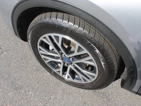 Used 2021 Ford Escape SEL image 14