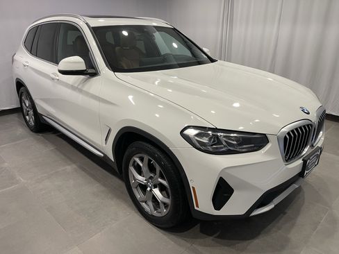 Used 2023 BMW X3 xDrive30i w/ Premium Package image 3