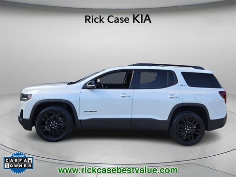 Used 2023 GMC Acadia SLT w/ Elevation Edition image 3