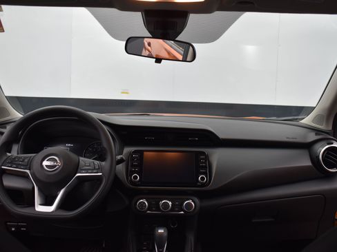 Used 2023 Nissan Kicks SV image 15