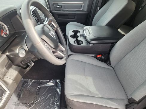 Used 2024 RAM 1500 Classic SLT AWD/4WD image 14