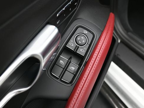 Certified 2024 Porsche 718 Boxster S image 9