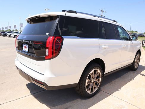 New 2026 Ford Expedition King Ranch AWD/4WD image 24