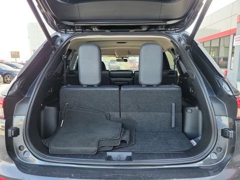 Used 2024 Mitsubishi Outlander SE image 8