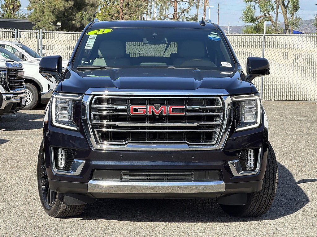 Used 2023 GMC Yukon XL SLT w/ SLT Luxury Package RWD image 2