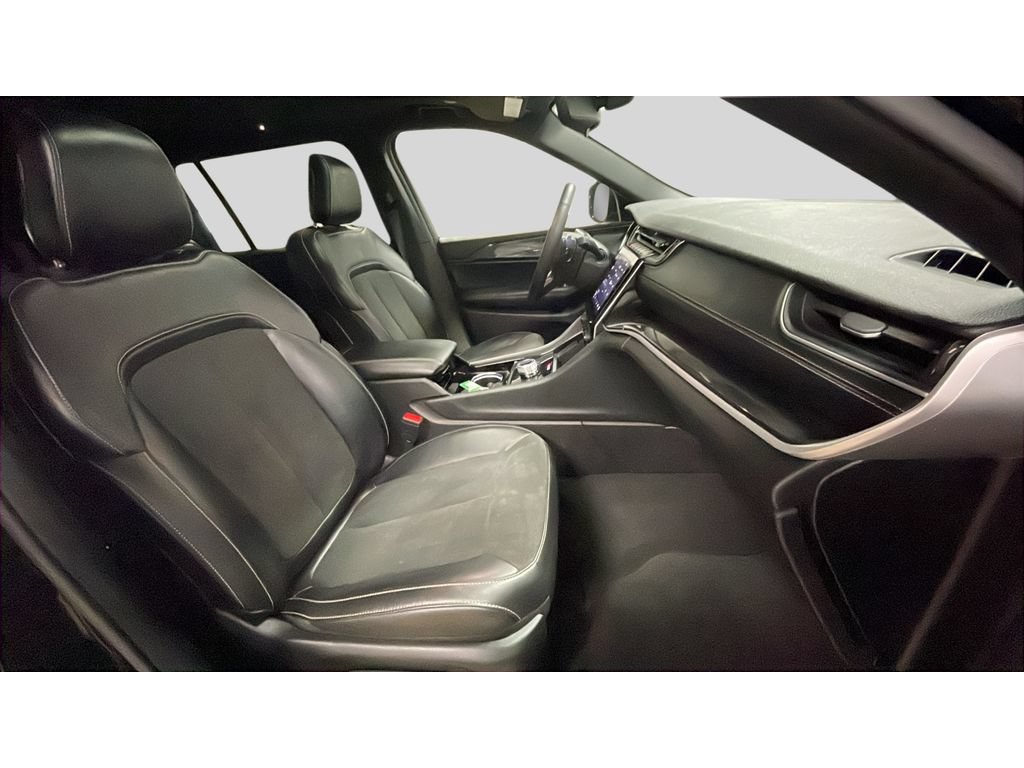 Used 2021 Jeep Grand Cherokee L Laredo AWD/4WD image 19