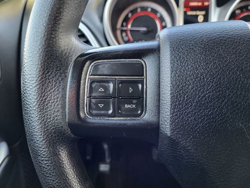 Used 2017 Dodge Journey SXT w/ Comfort/Convenience Group image 25