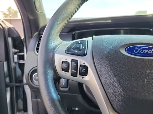 Used 2018 Ford Taurus SEL w/ Equipment Group 201A FWD image 22