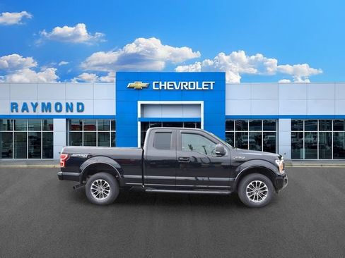 Used 2018 Ford F150 XLT w/ Equipment Group 302A Luxury AWD/4WD image 2