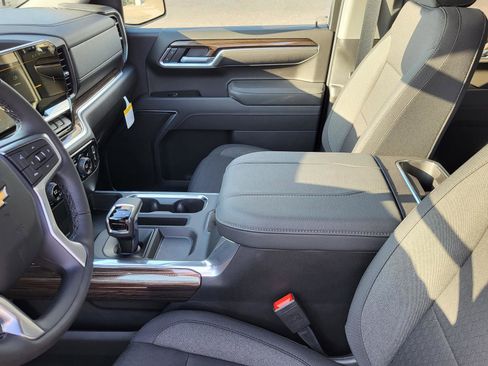 New 2026 Chevrolet Silverado 1500 LT image 18