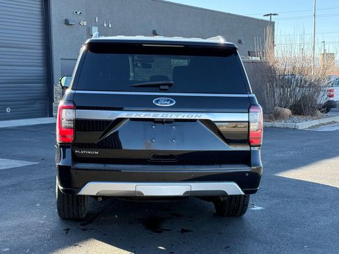 Used 2019 Ford Expedition Platinum image 4