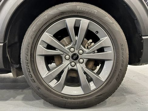 Used 2021 Ford Explorer XLT w/ Equipment Group 202A RWD image 51