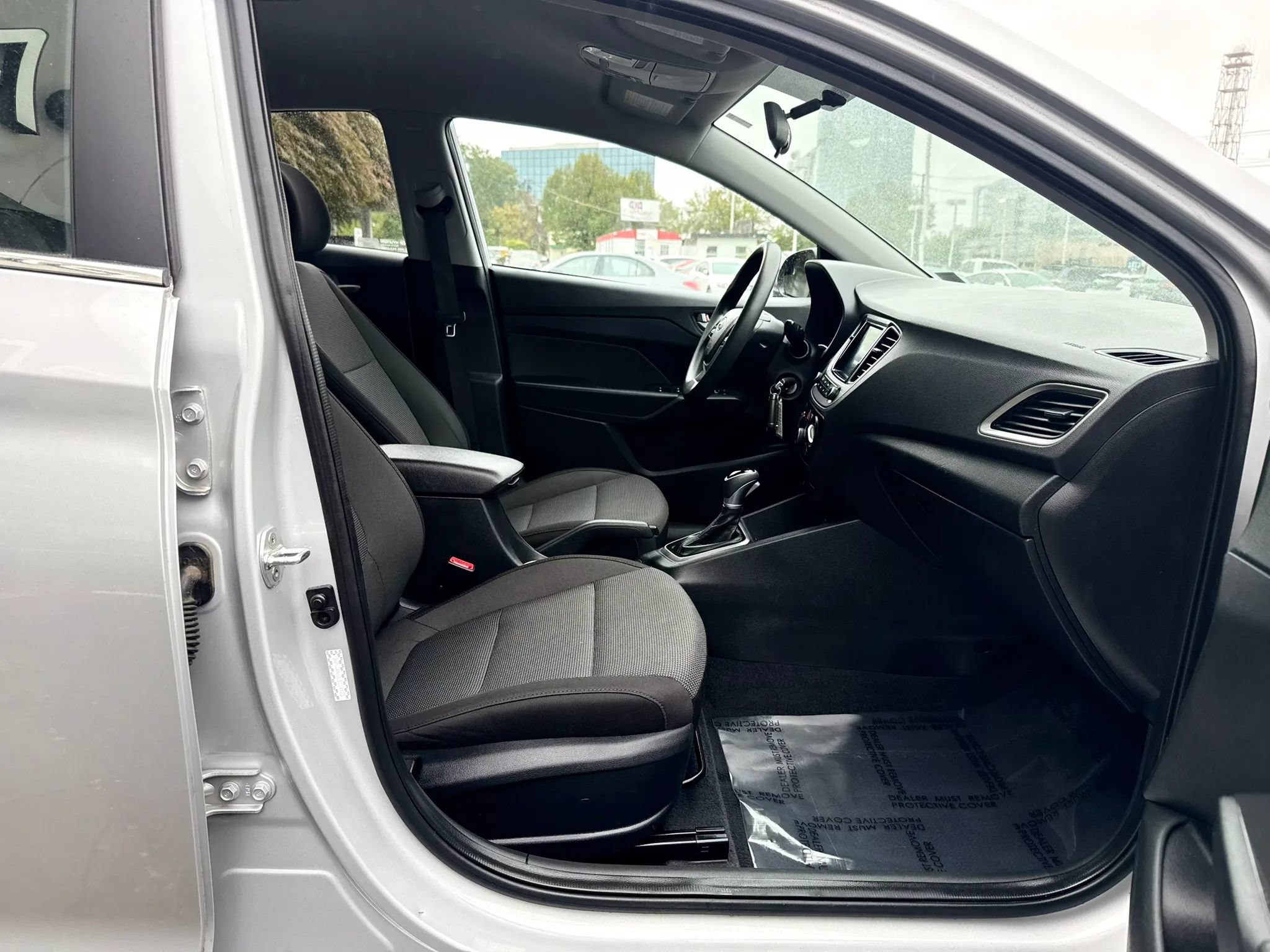 Used 2020 Hyundai Accent SEL FWD image 32