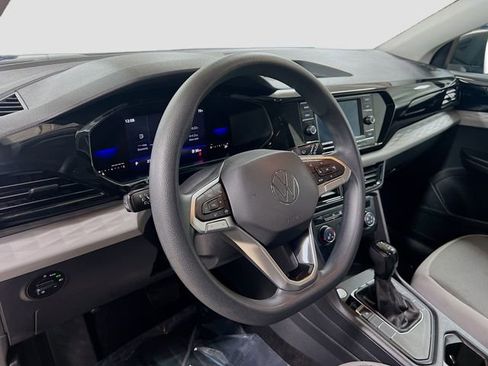 Used 2022 Volkswagen Taos S image 9
