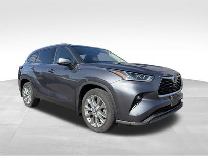 Used 2021 Toyota Highlander Limited