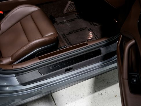 Used 2025 Porsche 911 Targa 4 GTS image 32