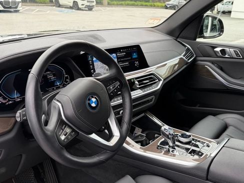 Used 2022 BMW X5 xDrive45e w/ Executive Package AWD/4WD image 5