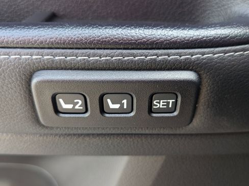 Used 2020 Toyota 4Runner Limited image 20