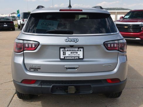 Used 2019 Jeep Compass Latitude w/ Cold Weather Group AWD/4WD image 4