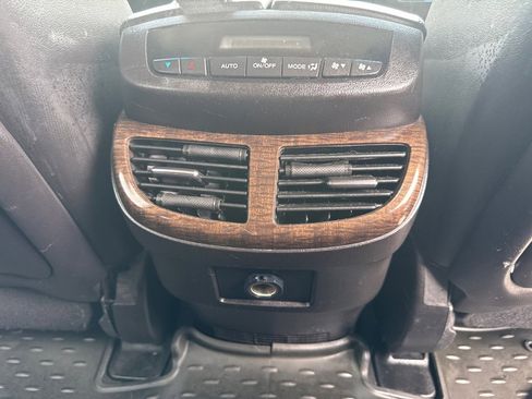 Used 2010 Acura MDX w/ Technology Package AWD/4WD image 17