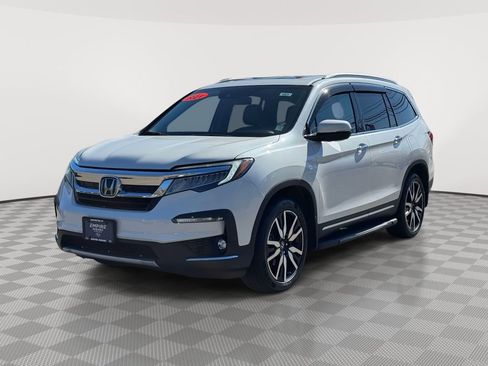 Used 2021 Honda Pilot Touring image 3