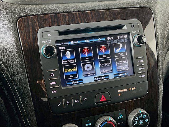 Used 2017 Chevrolet Traverse LT w/ Style and Technology Package FWD image 16