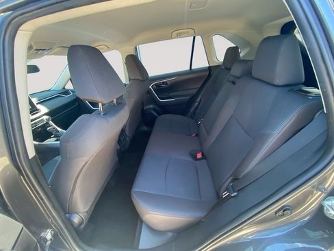 Used 2023 Toyota RAV4 LE AWD/4WD image 13