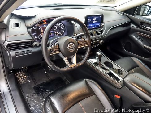 Used 2019 Nissan Altima 2.5 SR FWD image 10