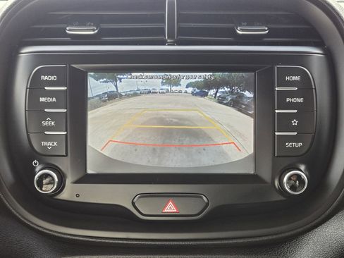 Used 2020 Kia Soul LX FWD image 7