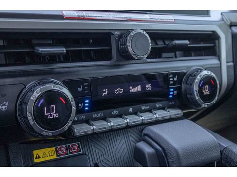 Used 2025 Toyota Tacoma TRD Off-Road w/ TRD Off Road Premium Package AWD/4WD image 25