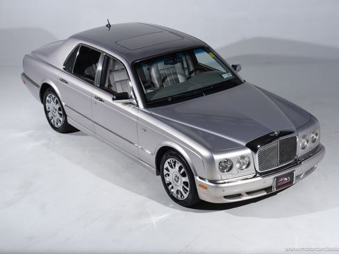 Used 2005 Bentley Arnage R image 9