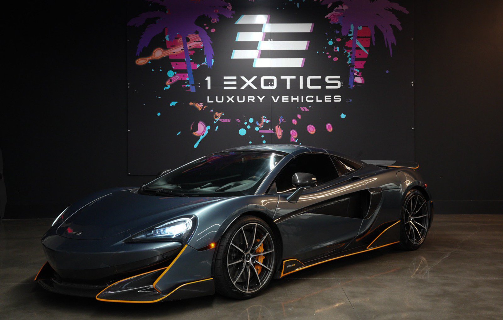 Used 2020 McLaren 600LT Spider RWD image 3