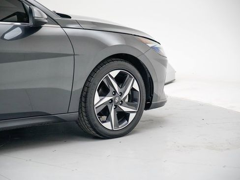 Used 2022 Hyundai Elantra SEL w/ Convenience + Premium Package image 7