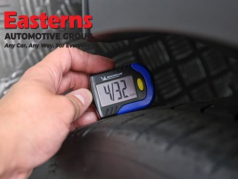 Used 2021 Volkswagen ID.4 Pro RWD image 27