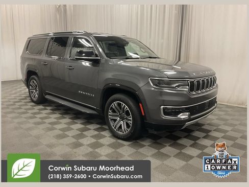 Used 2024 Jeep Wagoneer L Series II w/ Flexible Seating Group AWD/4WD image 1