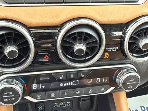 Certified 2024 Nissan Sentra SV w/ SV Premium Package image 15