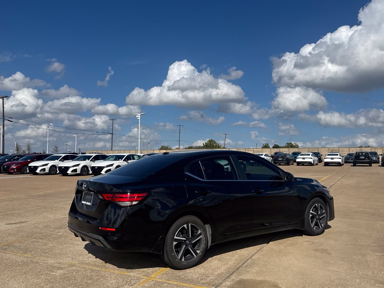 Used 2025 Nissan Sentra SV w/ Trunk Package FWD image 28
