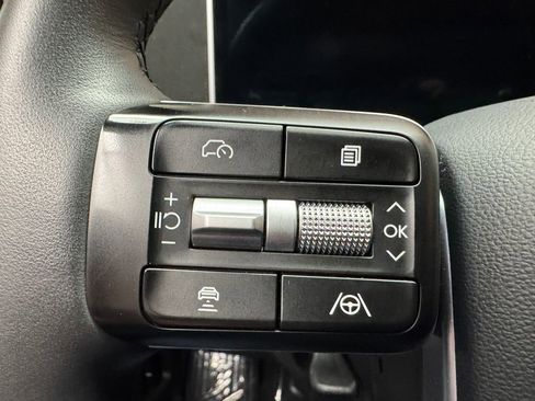 Used 2025 Hyundai Santa Fe SE w/ Tow & Go Package AWD/4WD image 15