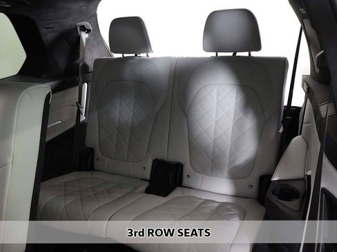 Used 2024 BMW X7 xDrive40i w/ Executive Package image 10