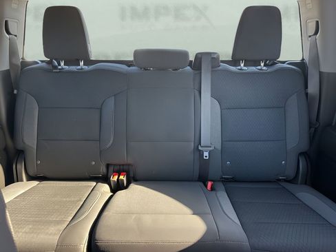 Used 2023 Chevrolet Silverado 1500 Custom image 11