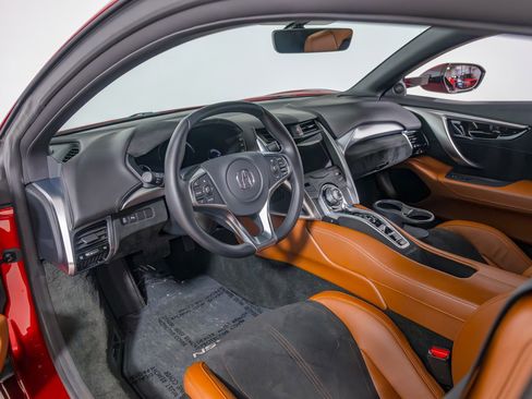 Used 2017 Acura NSX image 18