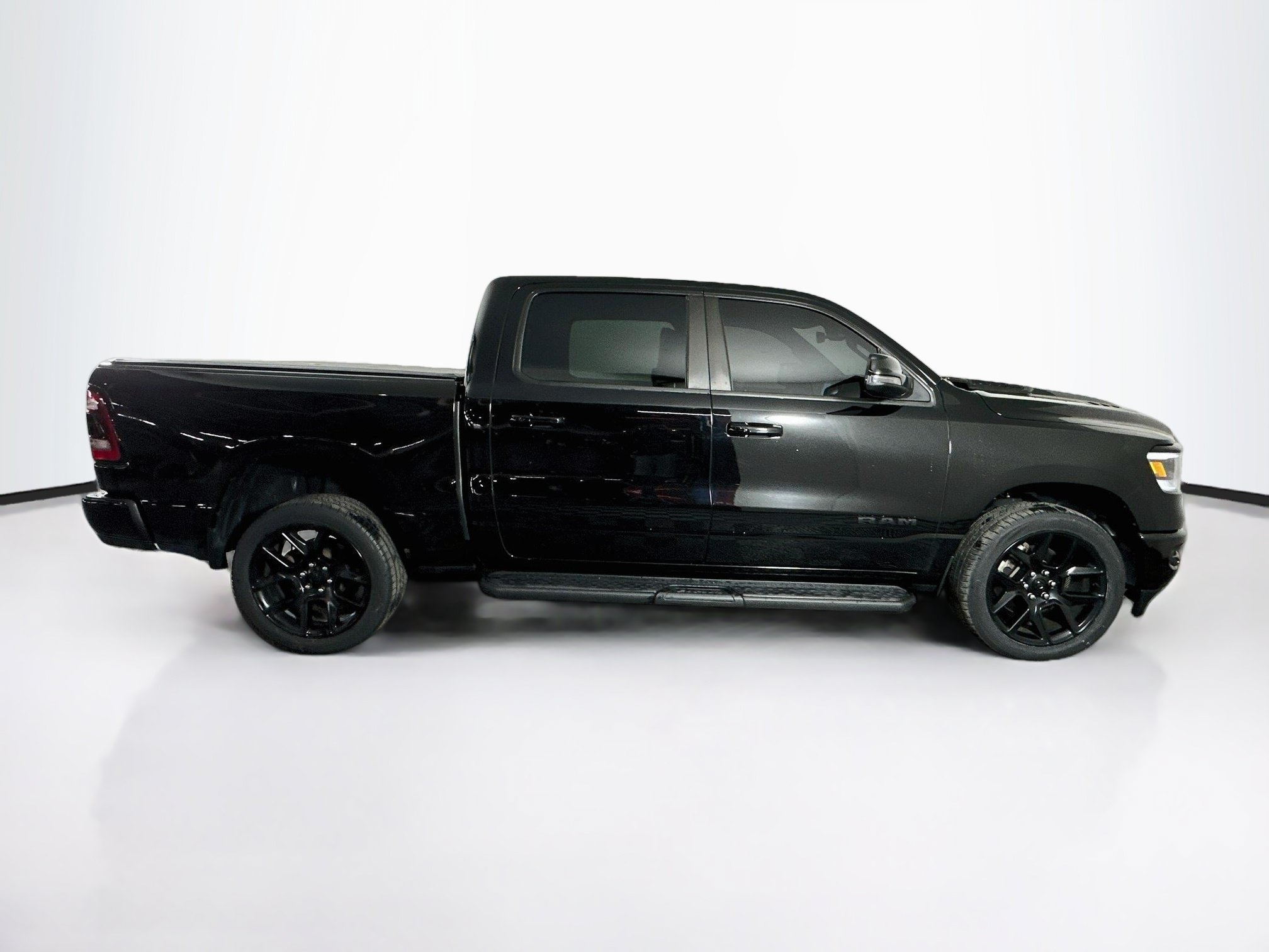 Used 2023 RAM 1500 Laramie AWD/4WD image 10