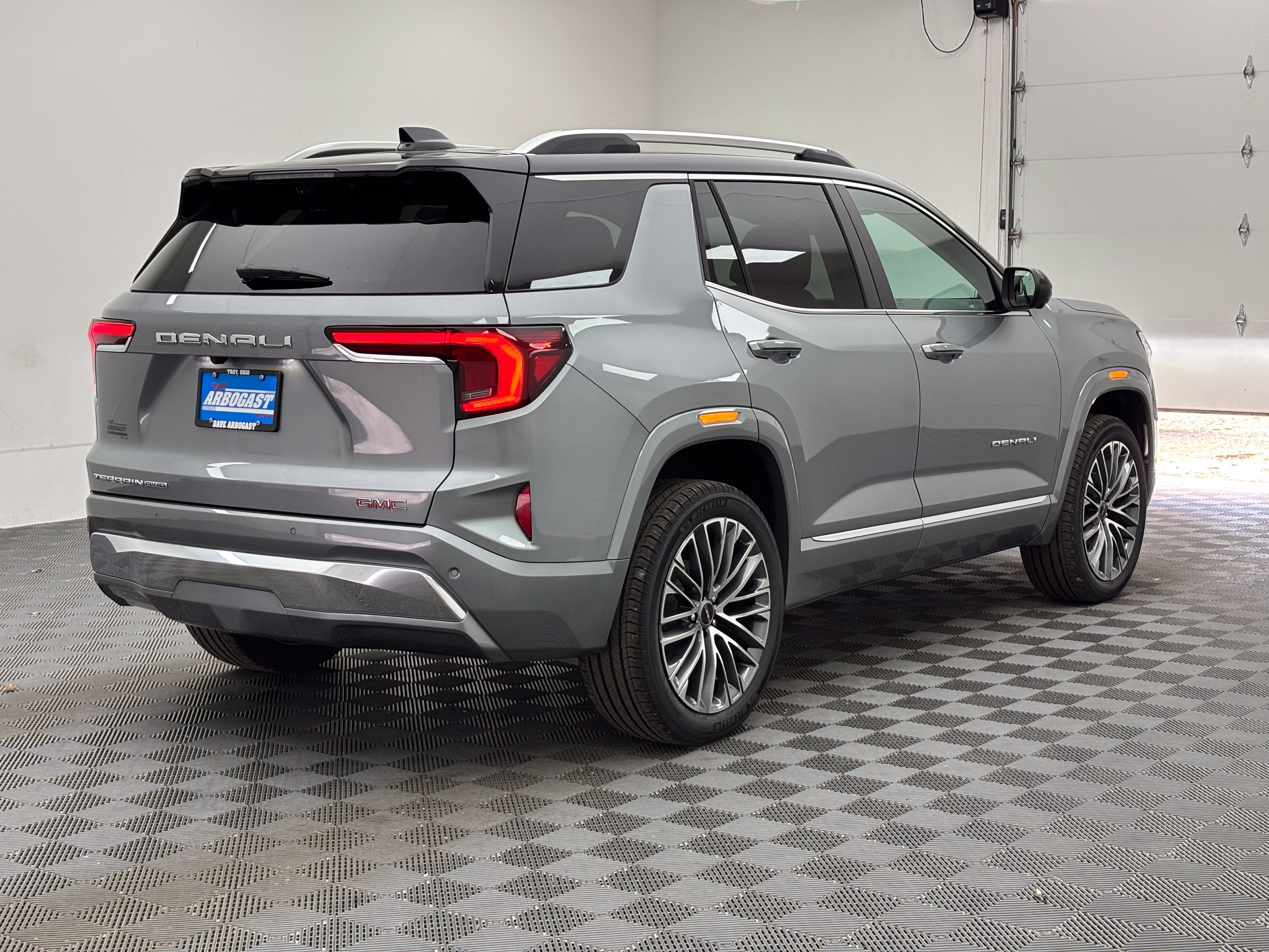 New 2027 GMC Terrain Denali w/ LPO, Floor Liner Package AWD/4WD image 10
