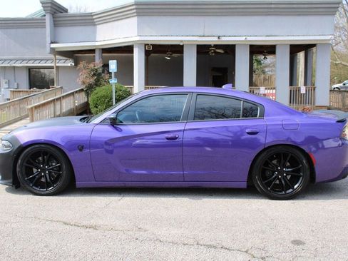 Used 2016 Dodge Charger R/T w/ Plus Group image 4