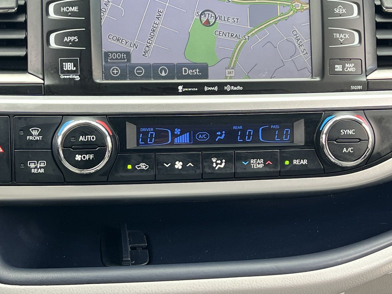 Used 2019 Toyota Highlander Limited AWD/4WD image 20